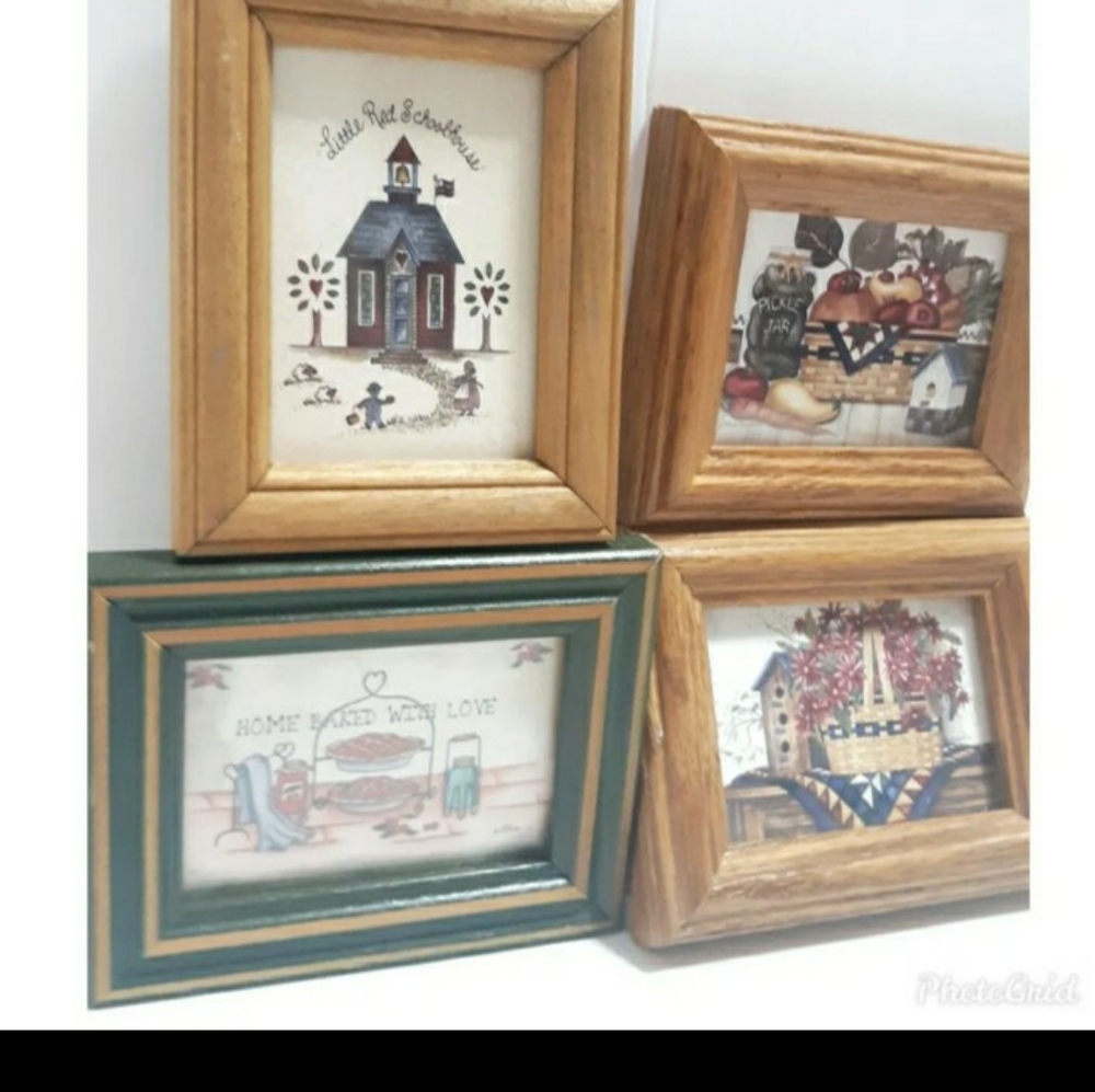4 wooden mini pictures Farmhouse country wall shelf decor